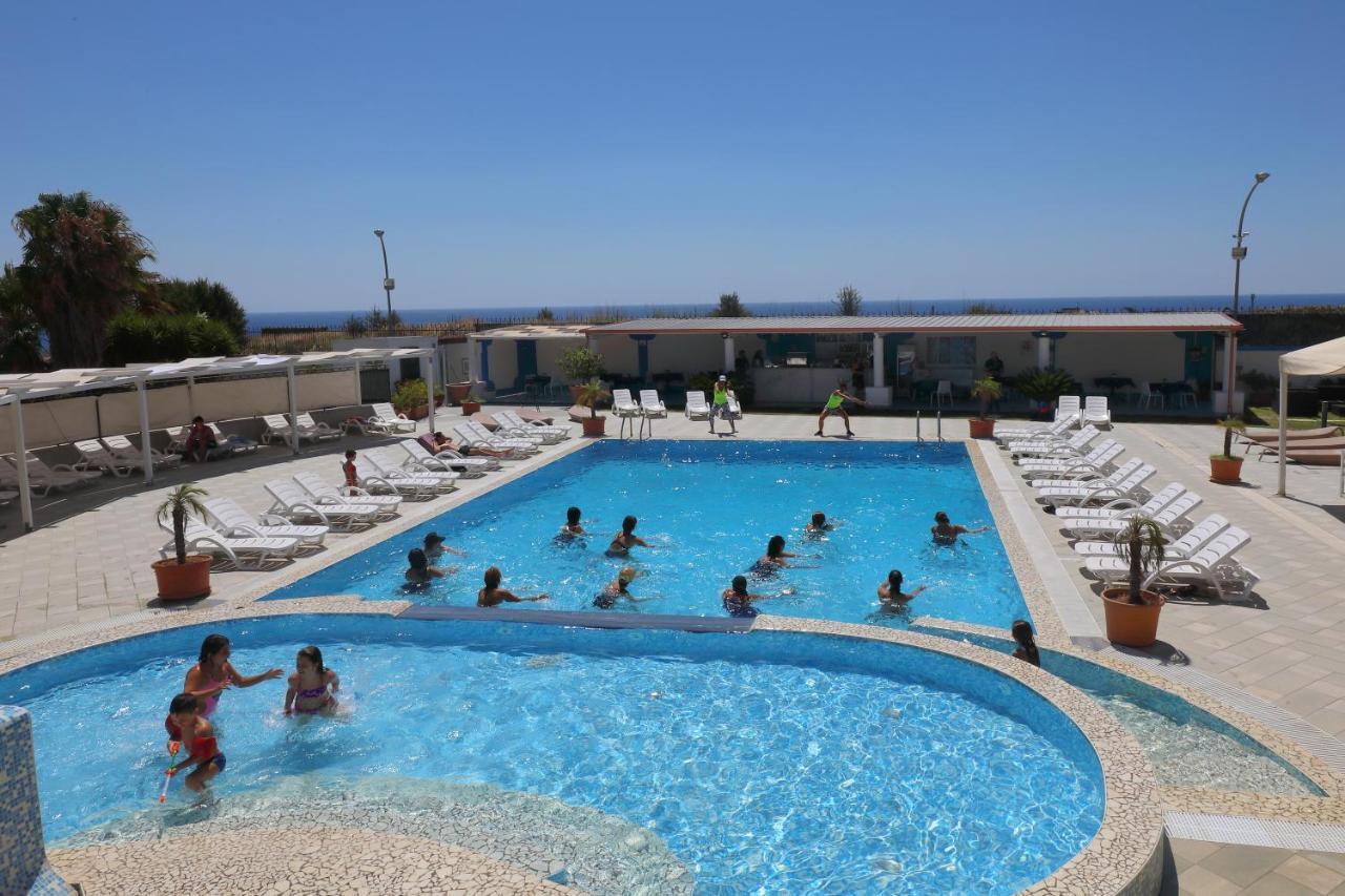 Grand Paradiso Hotel