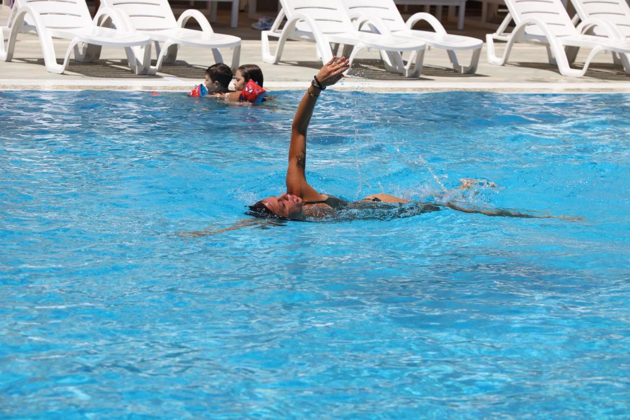 Grand Paradiso Hotel