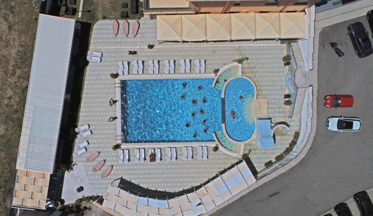 Grand Paradiso Hotel 4*